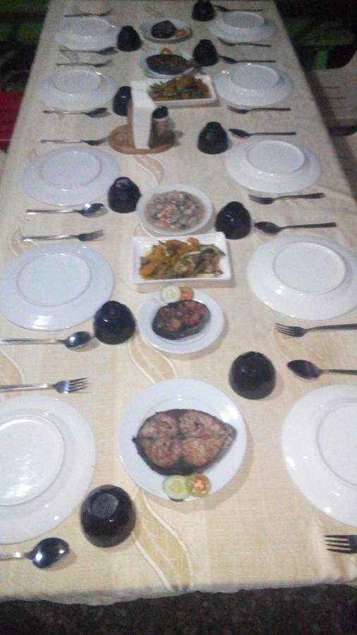 Mother Teresa Rooms And Restaurant Oslob Εξωτερικό φωτογραφία