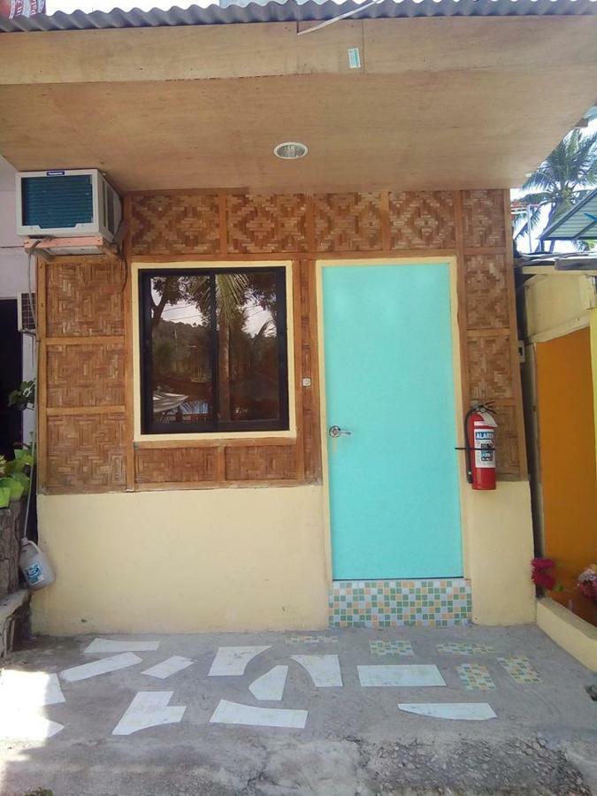 Mother Teresa Rooms And Restaurant Oslob Εξωτερικό φωτογραφία